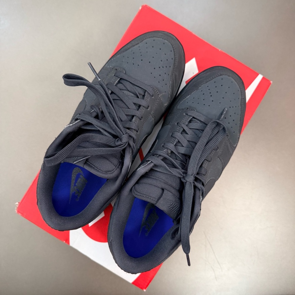 Nike Dark Gray Sneakers - Size Men’s 7.5 / Women’s 9